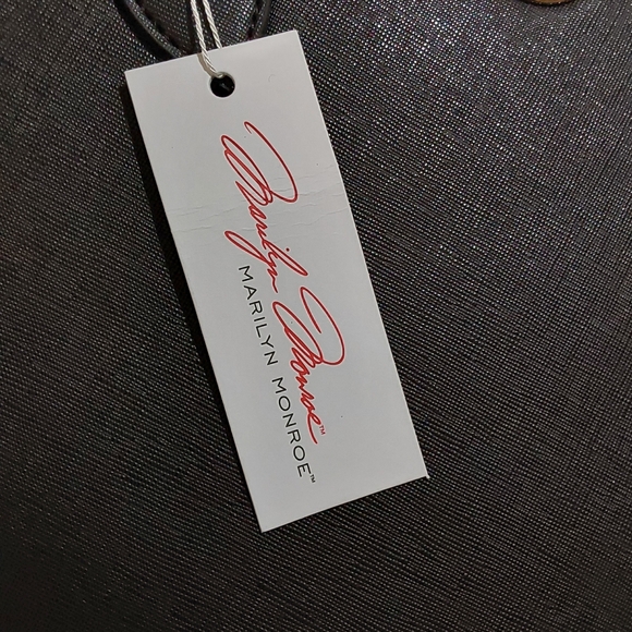 🌺 NWT Marilyn Monroe Black PVC Satchel Bag - Picture 4 of 15